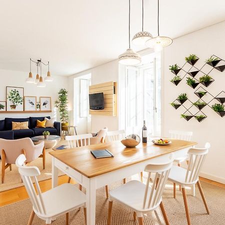 Joivy Chiado Self Check-In 2-Br Flat With Parking Apartamento Lisboa Exterior foto
