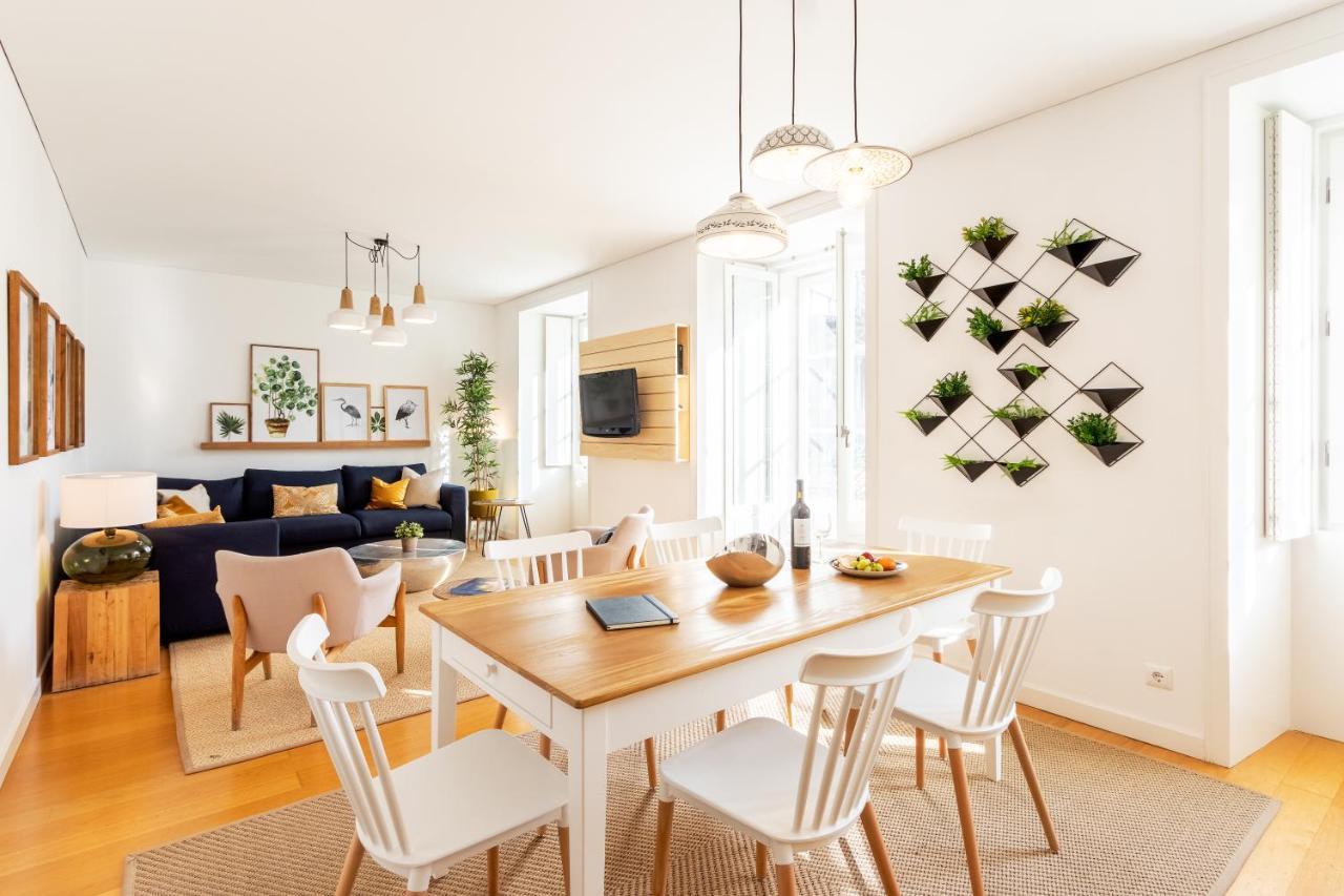 Joivy Chiado Self Check-In 2-Br Flat With Parking Apartamento Lisboa Exterior foto