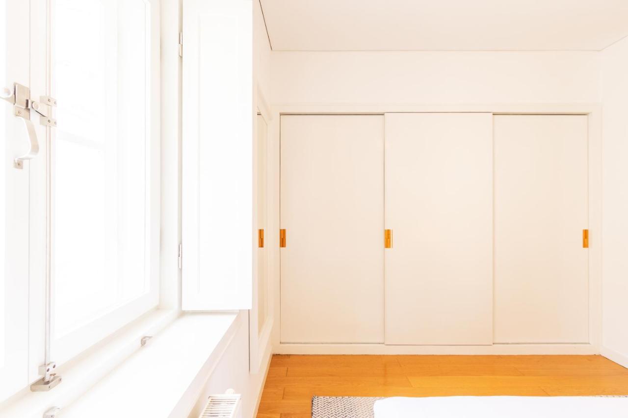 Joivy Chiado Self Check-In 2-Br Flat With Parking Apartamento Lisboa Exterior foto